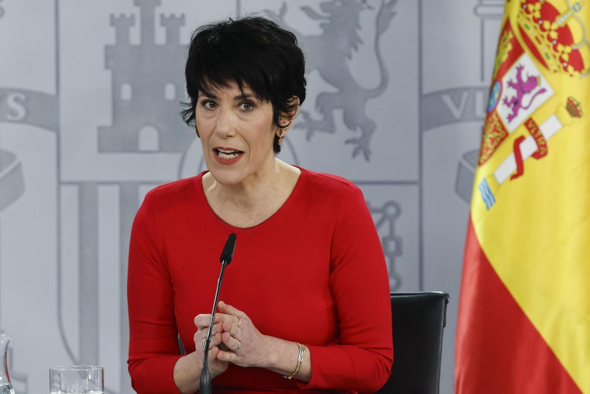Elma Saiz, ministra de Inclusión, Seguridad Social y Migraciones, durante una rueda de prensa