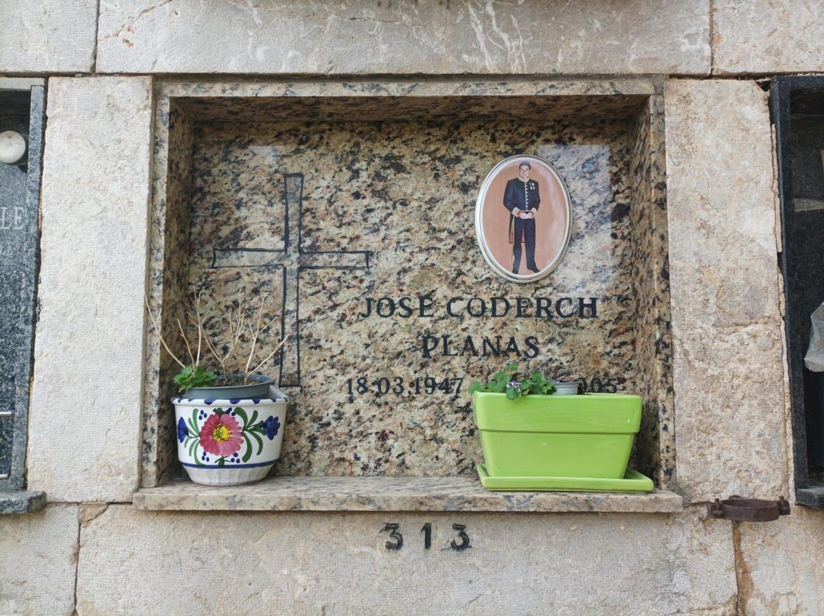 La làpida de Coderch.