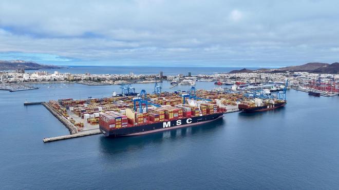 El portacontenedor 'MSC Allegra', el de mayor tamaño que ha atracado en el Puerto de Las Palmas