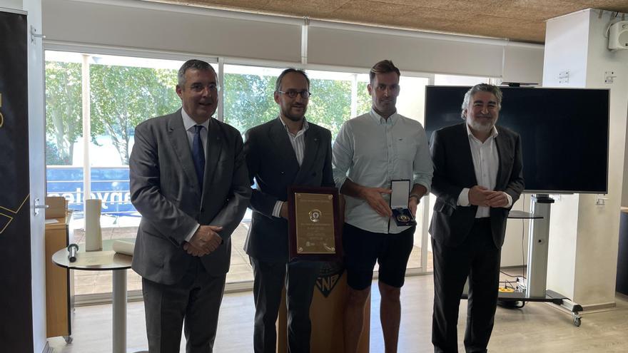 El CSD distingeix el Club Natació Banyoles i Albert Corominas