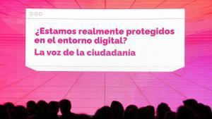 Título de una ponencia durante el I Encuentro Internacional por los Derechos Digitales en Barcelona.
