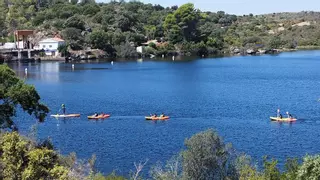 El embalse de Valdeobispo, abierto de forma anual a actividades de recreo