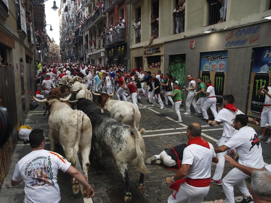 Imágenes del segundo encierro de los Sanfermines de 2019.