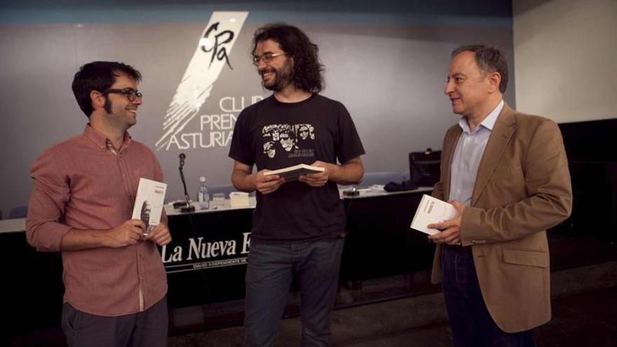 De izquierda a derecha: Carlos Bueno, Carlos Rod y Rodrigo Pérez, ayer en el Club Prensa Asturiana.