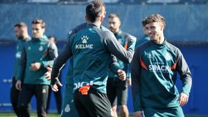 Los jugadores del Espanyol, durante un entrenamiento esta semana.