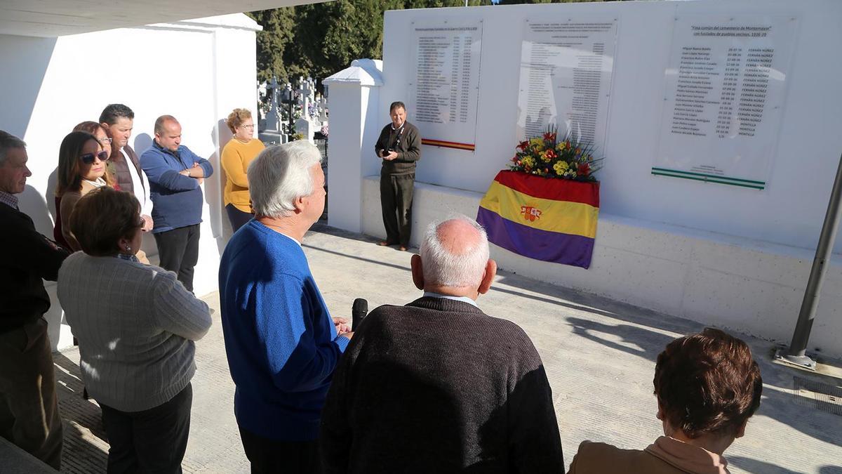 &#039;Rincón de la memoria&#039;, en el cementerio de Montemayor