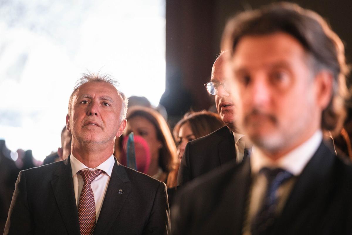 Ángel Víctor Torres y Gustavo Matos.