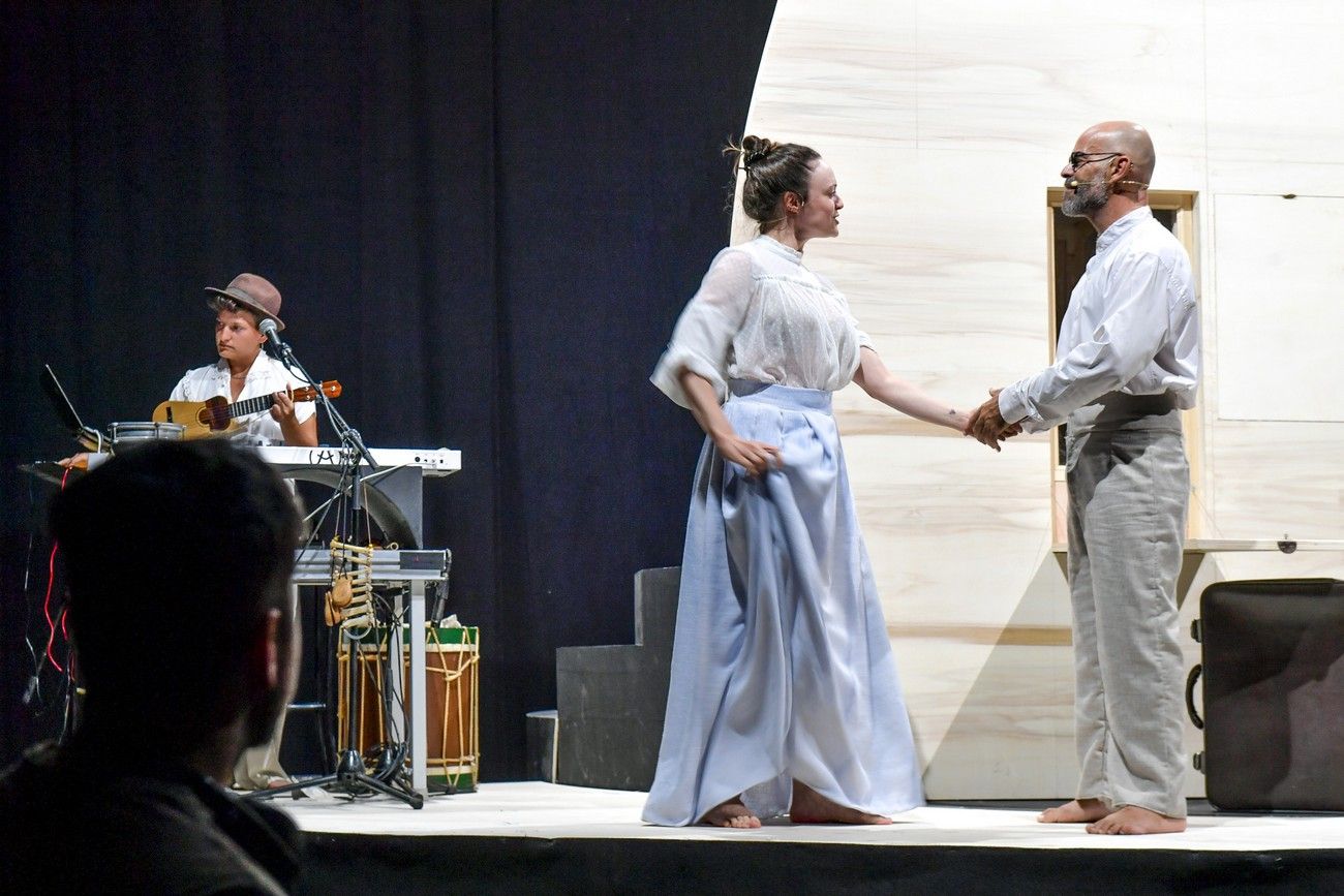 ‘Mararía la de Femés’ muestra su espíritu rebelde y combativo en el Teatro Pérez Galdós