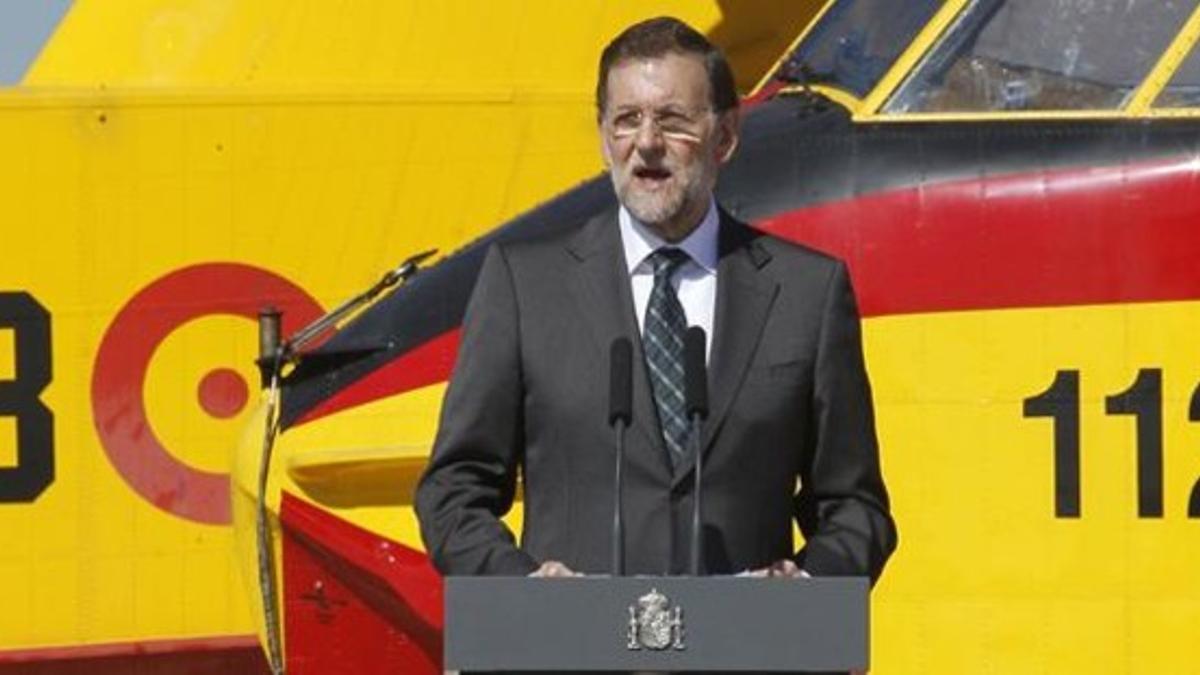 Mariano Rajoy, este martes, en la base de Torrejón de Ardoz.