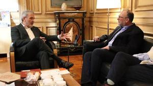 Barcelona i Òmnium es conjuren per reduir «a zero» les llistes d'espera per aprendre català