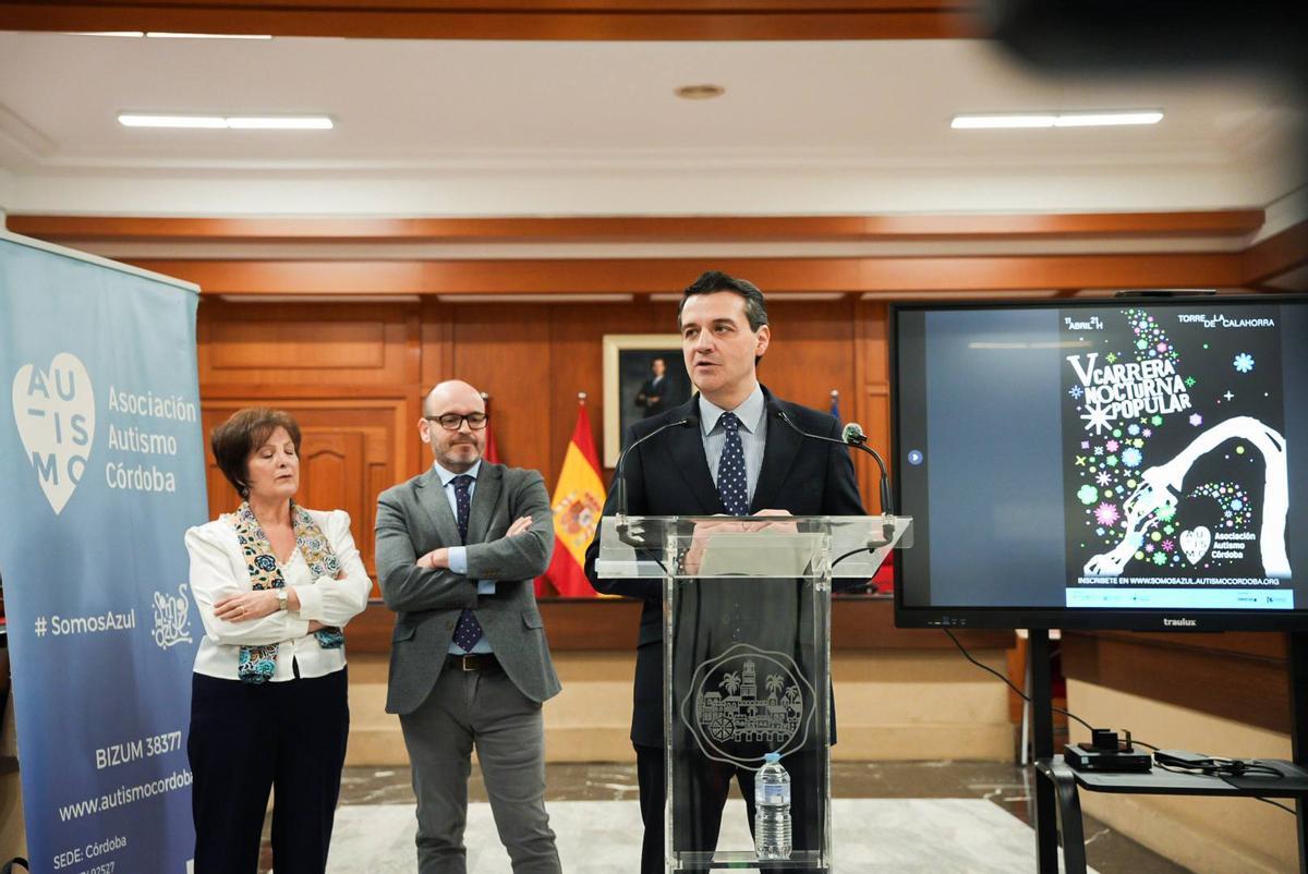 La quinta Carrera Popular Nocturna espera reunir a 2.500 inscritos.