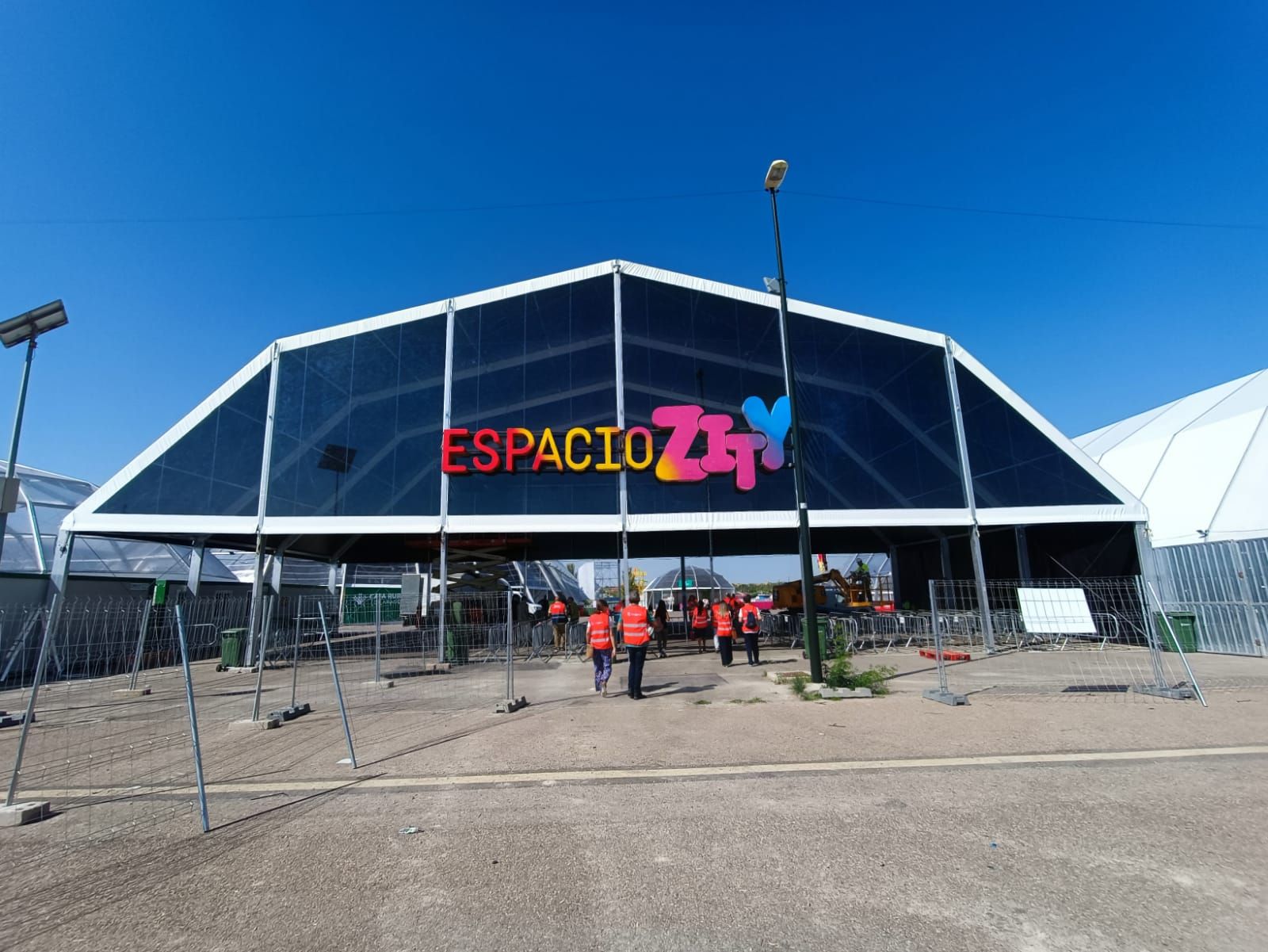 En imágenes | El recinto ferial se prepara para las inminentes Fiestas del Pilar