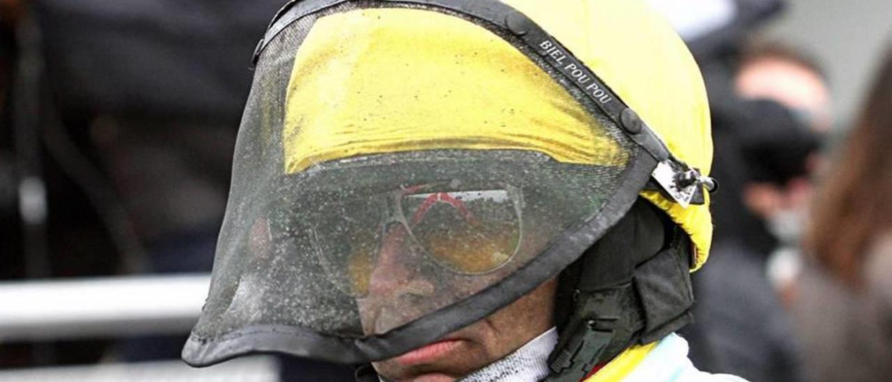 El conductor mallorquín Biel Pou antes de la disputa del ´Gran Prix de France´ con Trébol.