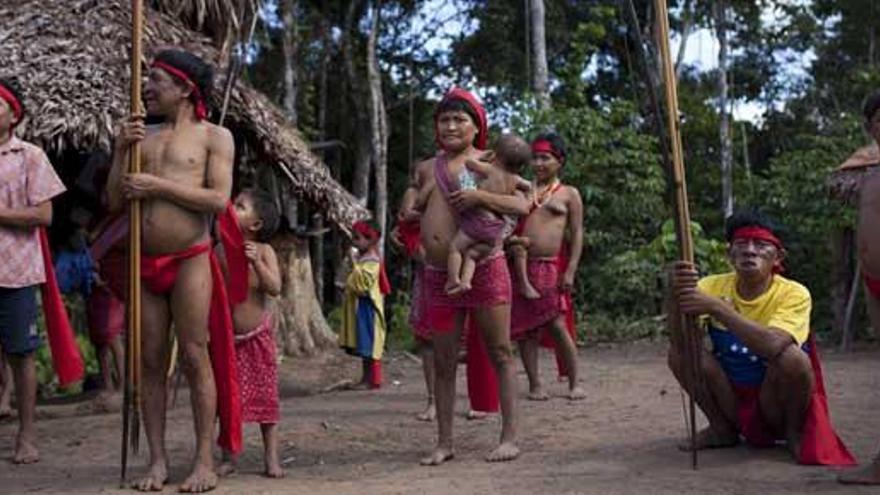 Indios Yanomami, en la Amazonía.