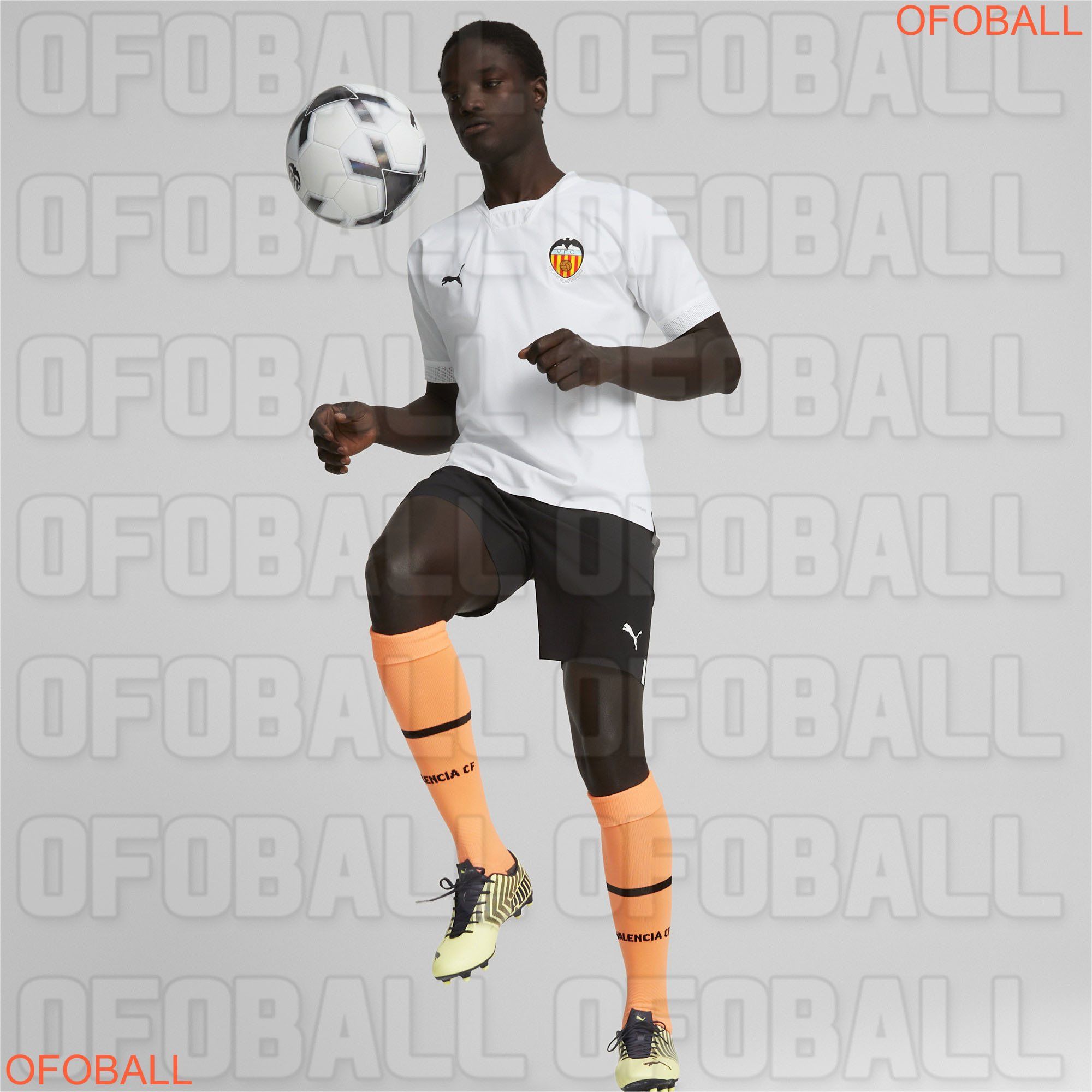 VALENCIA CF: Las fotos de las camisetas oficiales 2022-23