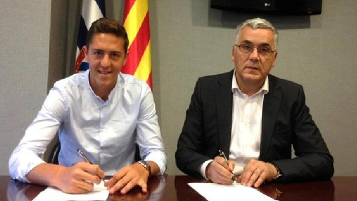 Joan Collet firmó la renovación de Antonio Raillo