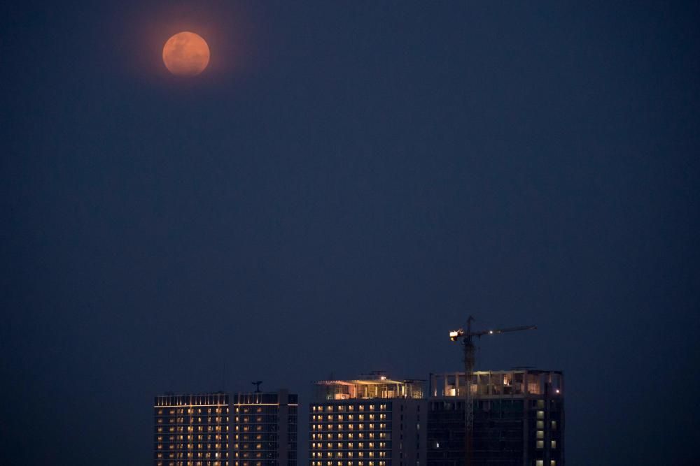 Las mejores imágenes del eclipse de la superluna