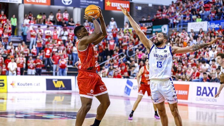 Retin Obasohan va signar contra el València la seva segona millor actuació personal a l'ACB amb el Baxi Manresa