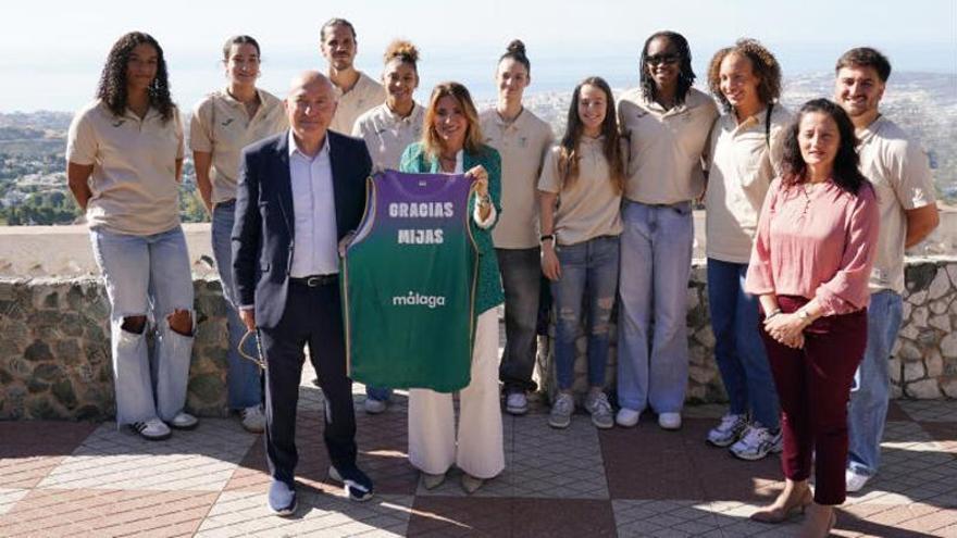 El Unicaja femenino refuerza su alianza con el Ayuntamiento de Mijas tras una gran temporada