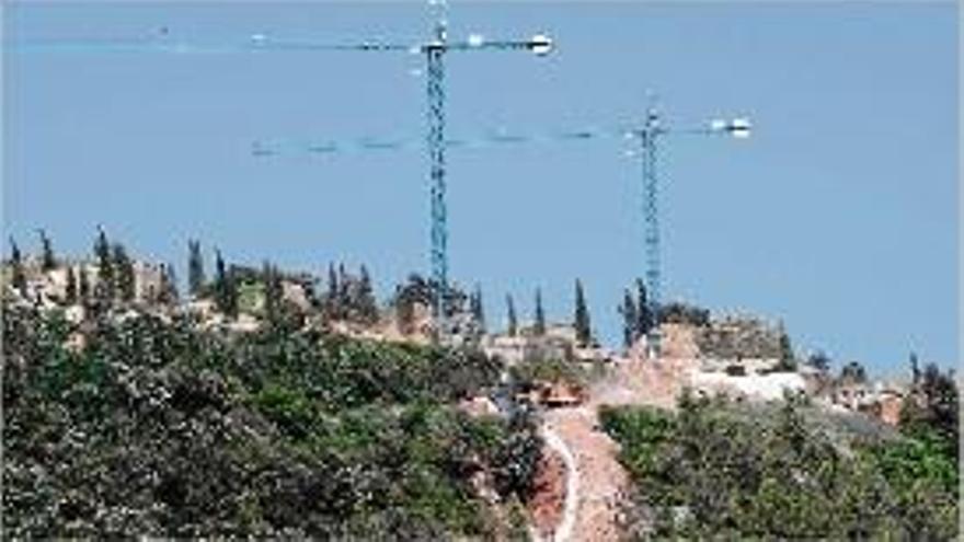 Les obres del castell de Sant Julià preveuen la construcció d&#039;un heliport.