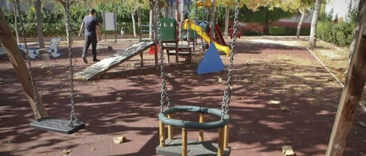 Cocentaina impulsa un plan valorado en 60.000 euros para mejorar los parques públicos