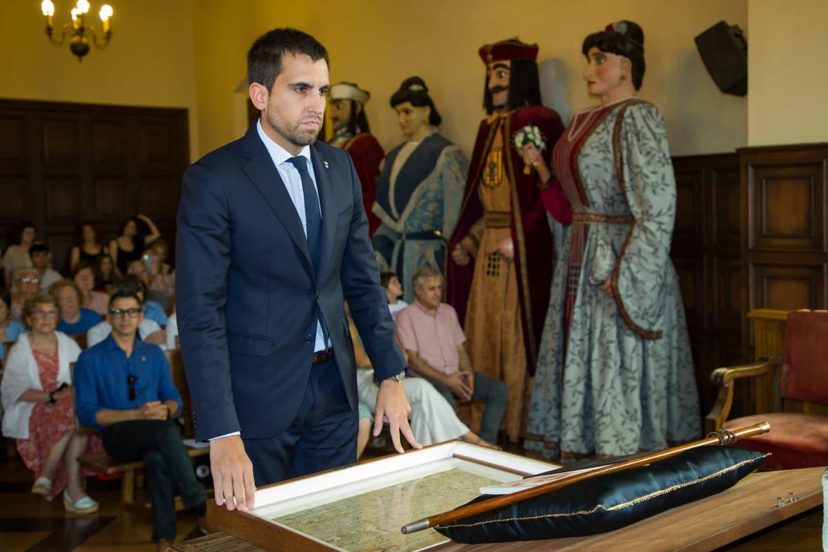 Ferran Estruc, en el ple de constitució prenent possessió del càrrec