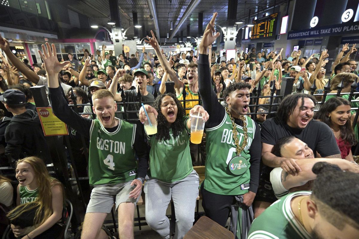 Locura en Boston para celebrar el 18º anillo de los Celtics