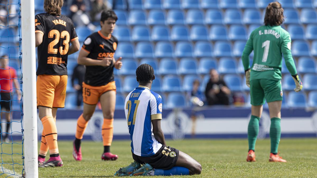 Jean Paul, desesperado en el partido ante el Mestalla.