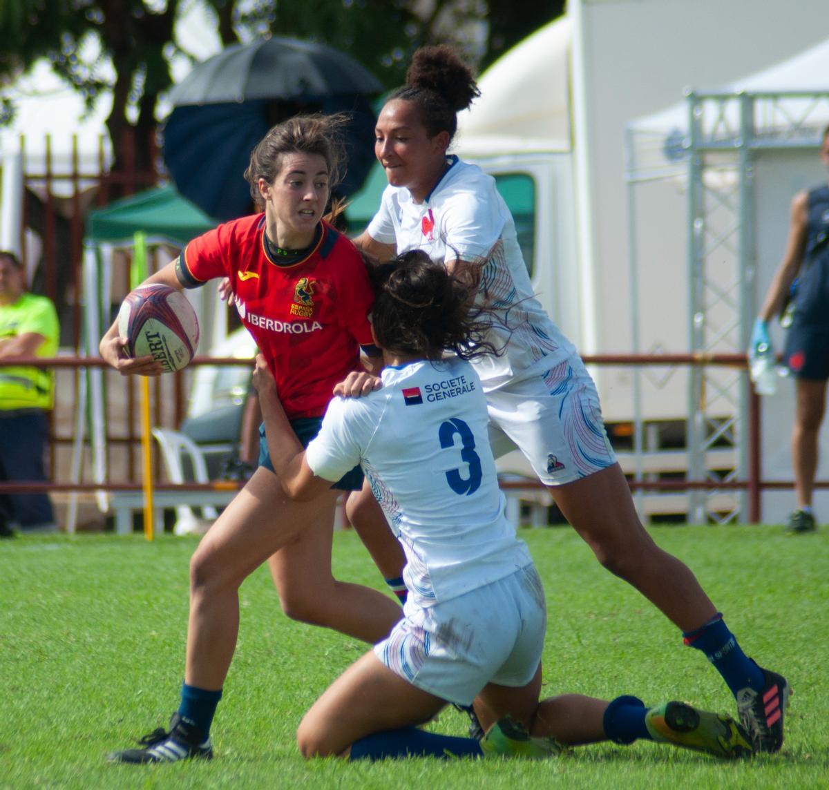 Claudia Cano fue convocada para disputar el torneo por primera vez con la selección absoluta española de Rugby 7.