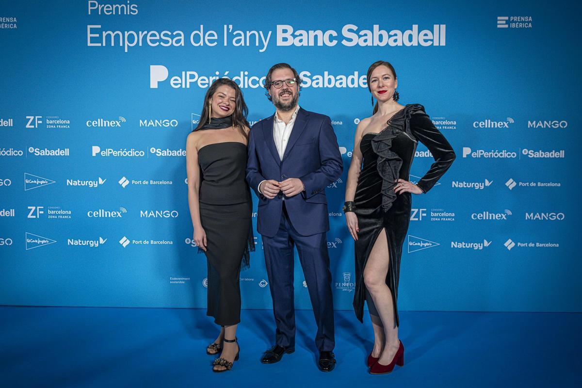 Caroline Marcassa, membership executive de Juno House; Kike González, director de brands and influence de Roman, y Liana Grieg, cofundadora de Juno House