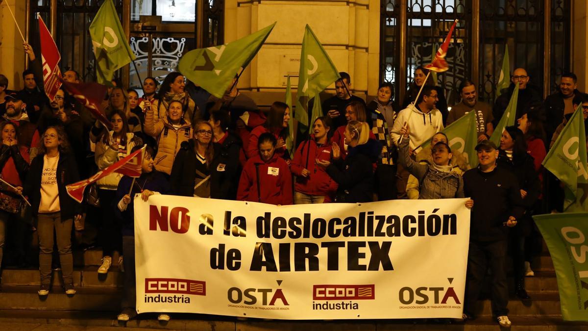 Los trabajadores de Airtex protestan contra la deslocalización de la empresa