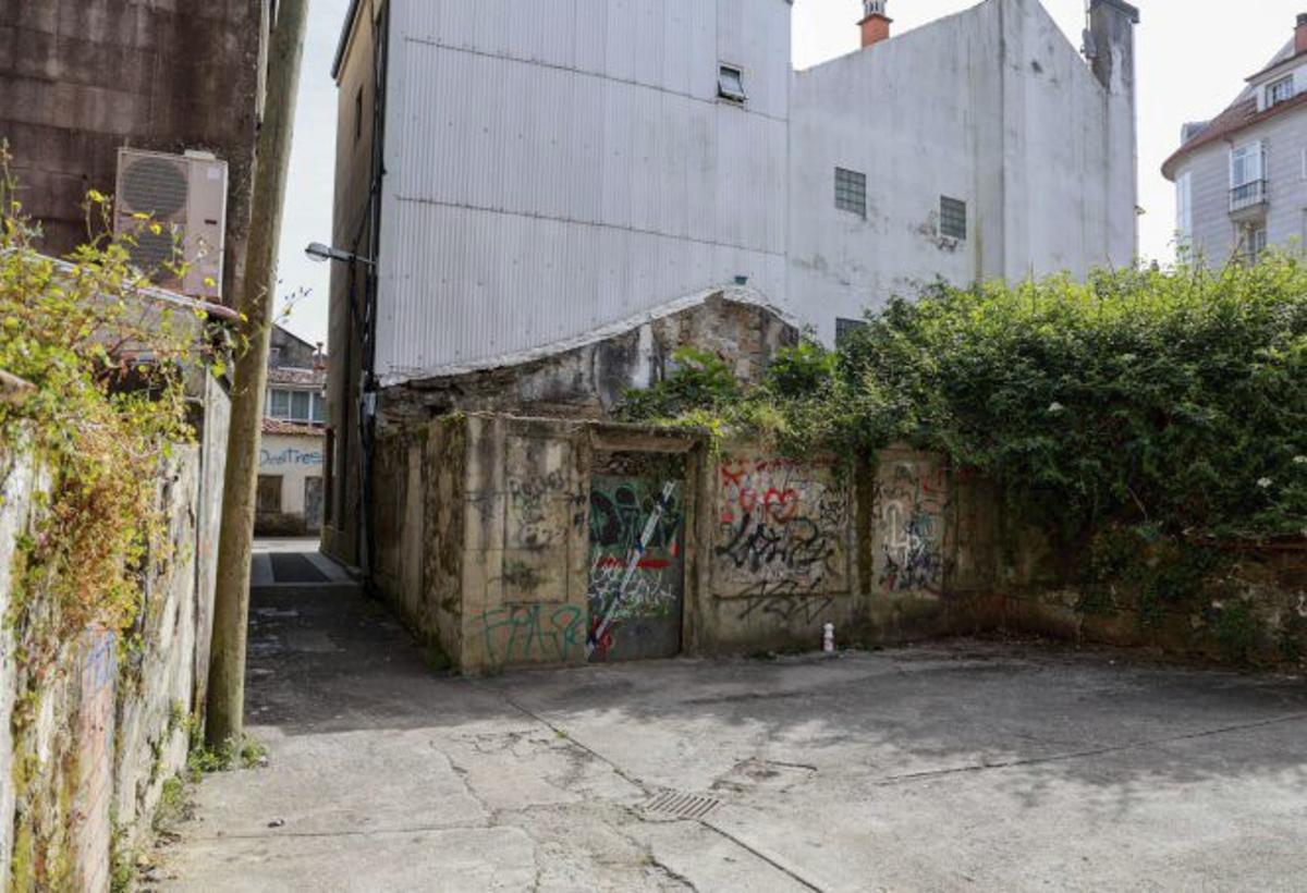 Interior de un inmueble del barrio. | IÑAKI ABELLA