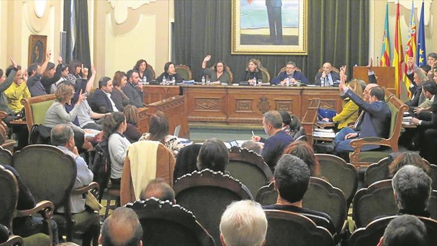 Marco no cede ante el pleno y mantiene a Lafuente al frente de la oficina económica