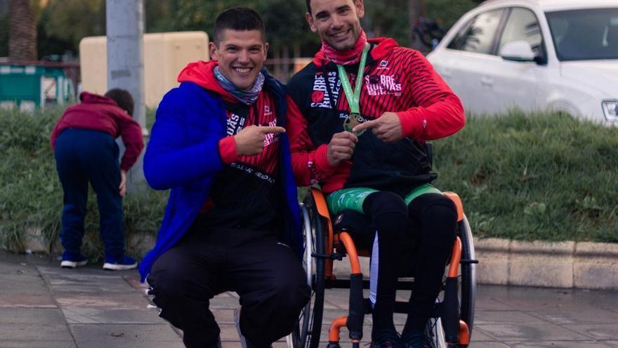 Con su entrenador y amigo, Manuel Varo.