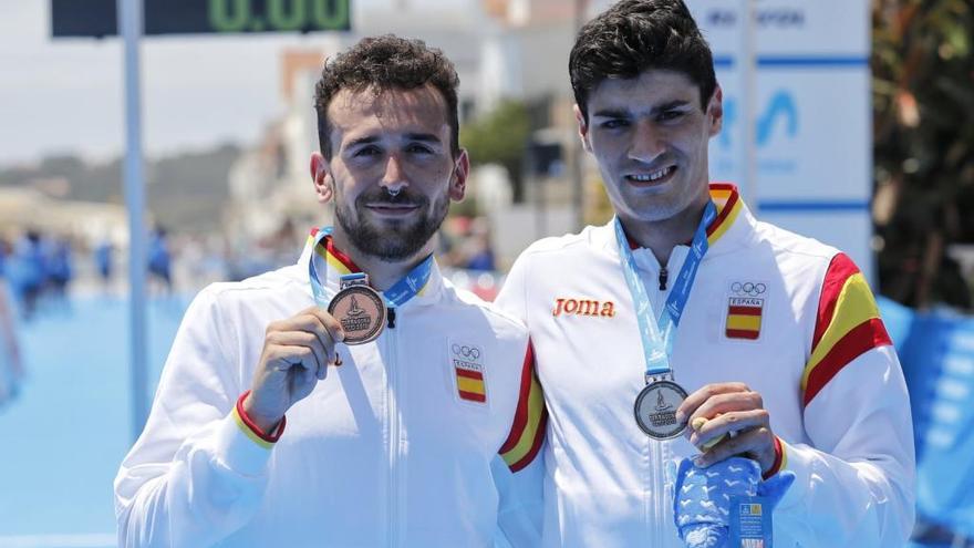 Benito, bronce, y Serrat, plata; en Tarragona. // COE