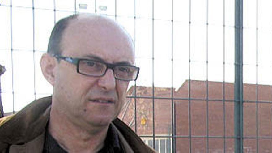 Mor el periodista, editor i bibliotecari Rafael Pascuet