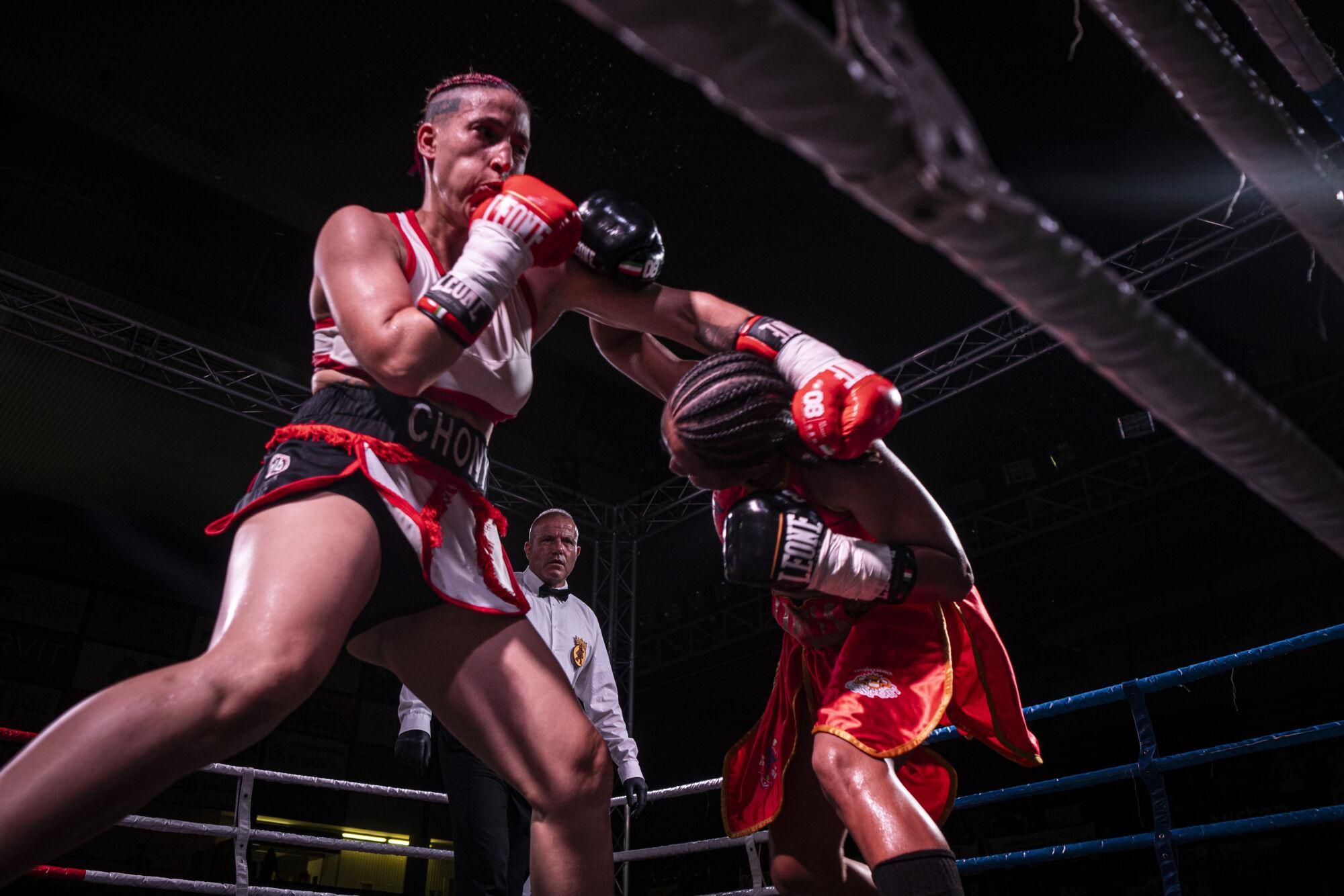 MANRESA . TORNEIG DE BOXE CIUTAT DE MANRESA . EL NOU CONGOST . RETORN DE MELANIA SORROCHE