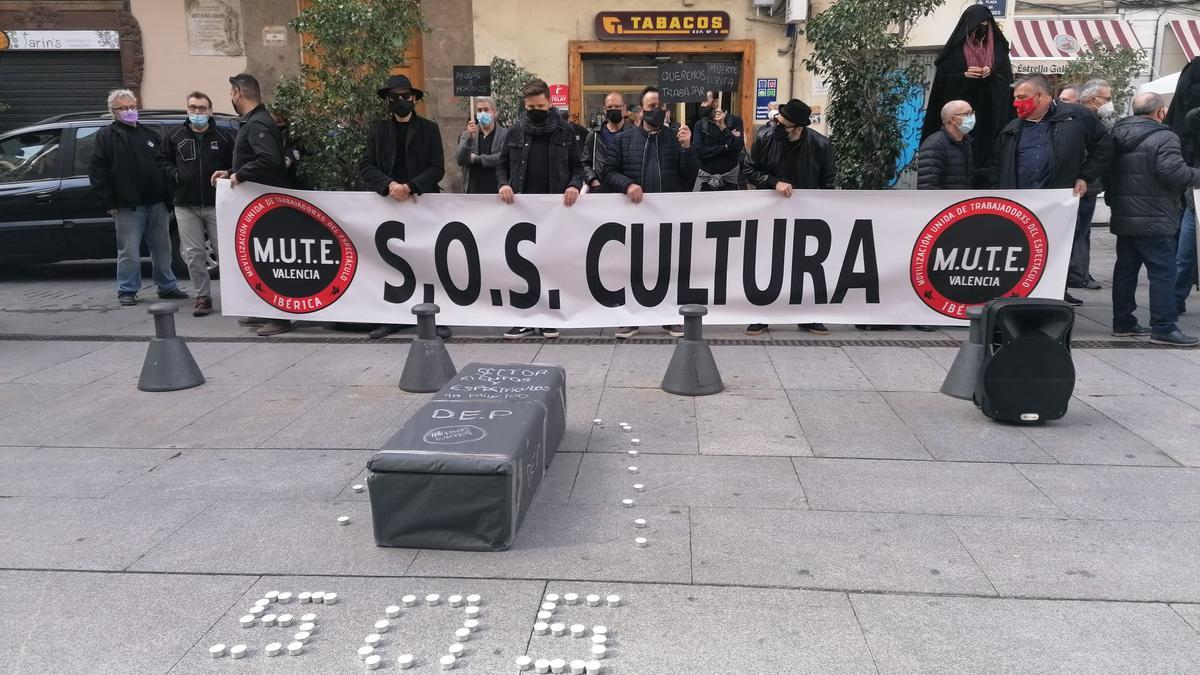 Protesta del sector cultural en València por las restricciones