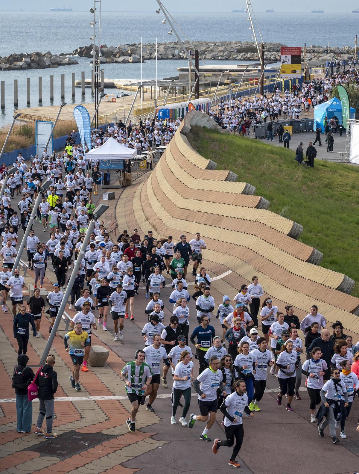 Barcelona corre contra el cáncer en el Fòrum