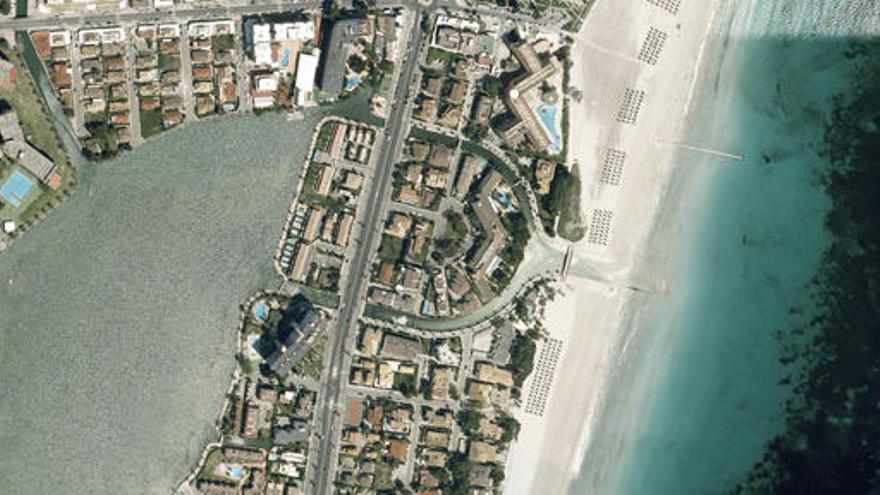 Mallorca von oben: Wo gibt&#039;s Wasser auf beiden Seiten des Strands?
