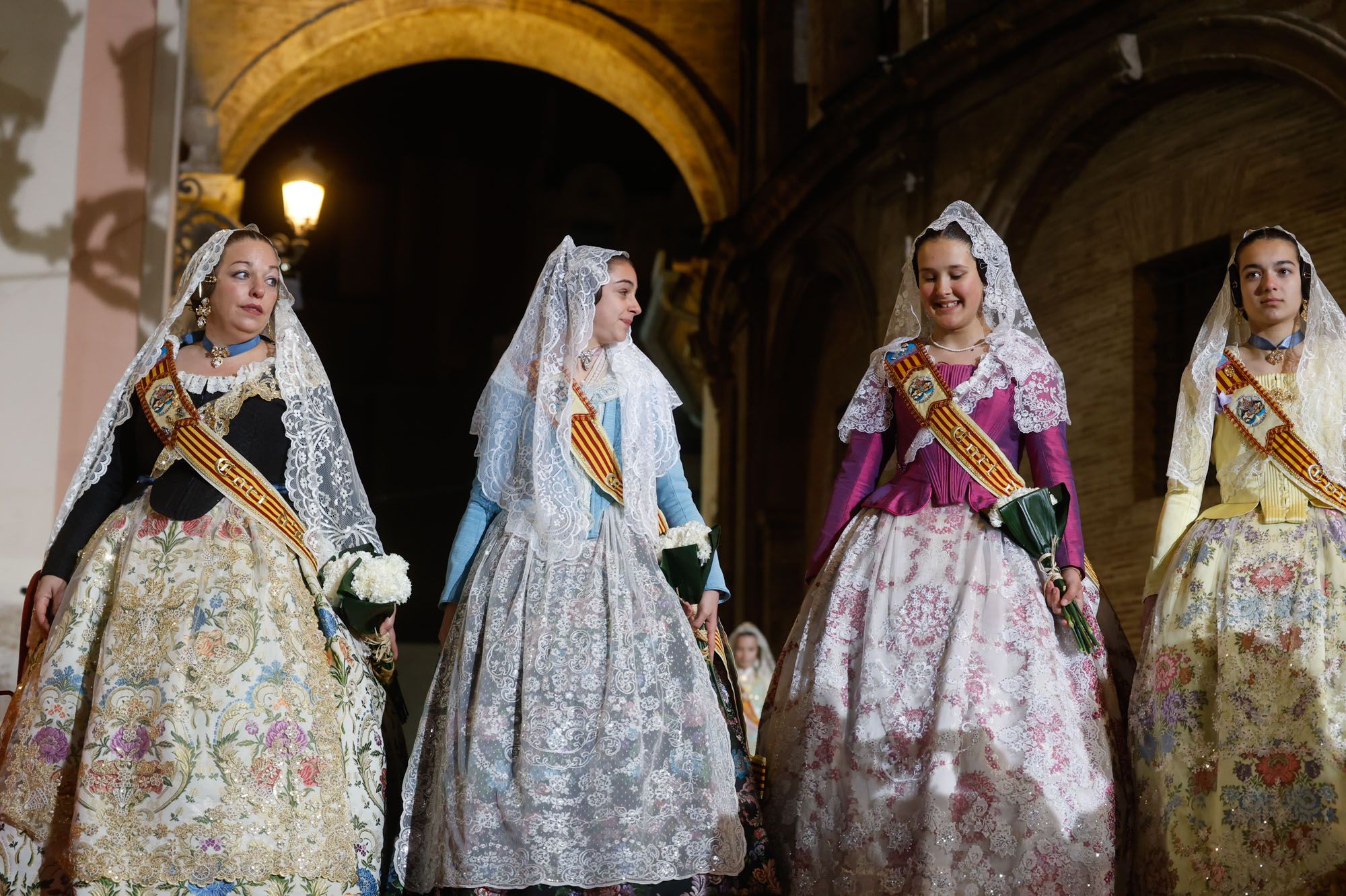 Todas las fotos de la Ofrenda del 17 de marzo por la calle de la Paz de 19:00 a 20:00 horas