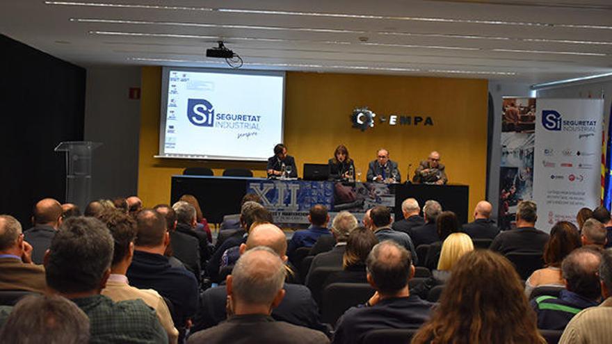 Momento de la apertura de las XII Jornadas Técnicas de Empresarios Instaladores de la provincia de Alicante