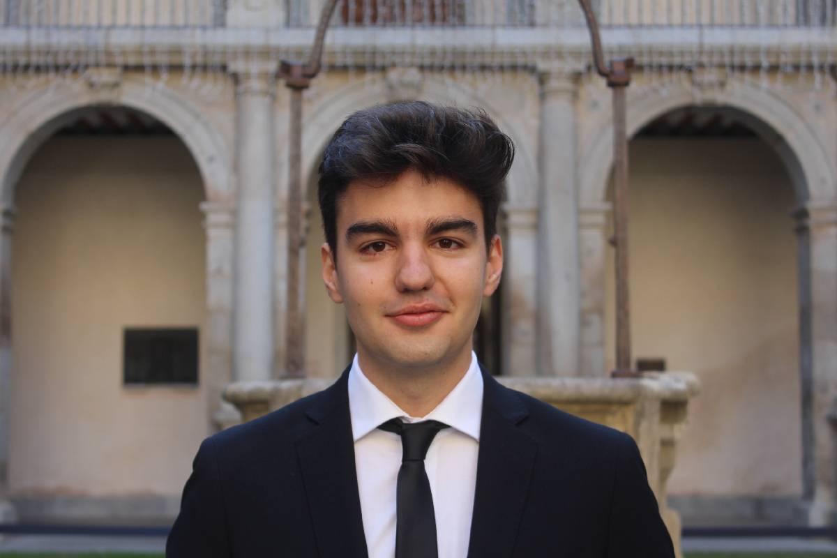 Rodrigo Rey, estudiante del doble grado en Ingeniería Informática y Administración y Dirección de Empresas, es el director de RUAH