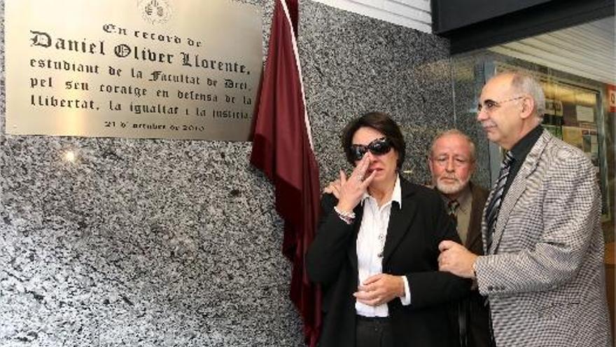 La Universitat homenajea a Daniel Oliver