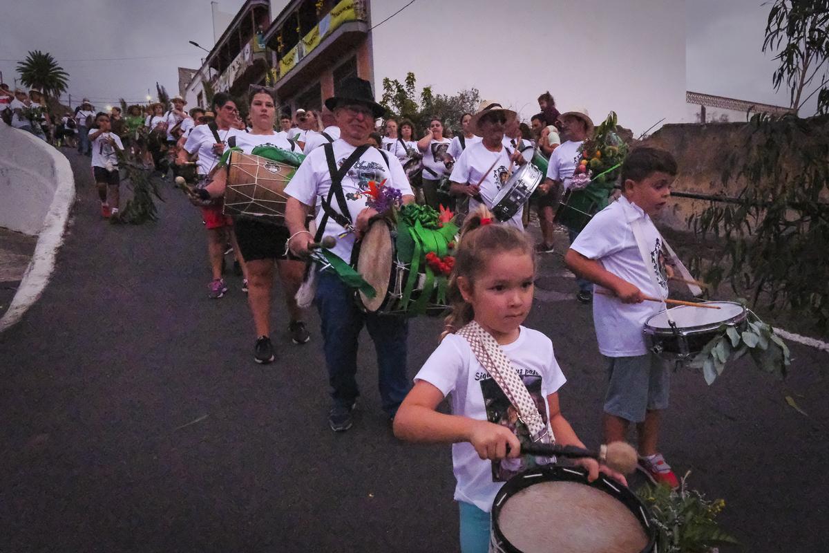 Bajada de la Rama de las Marías en Guía 2024