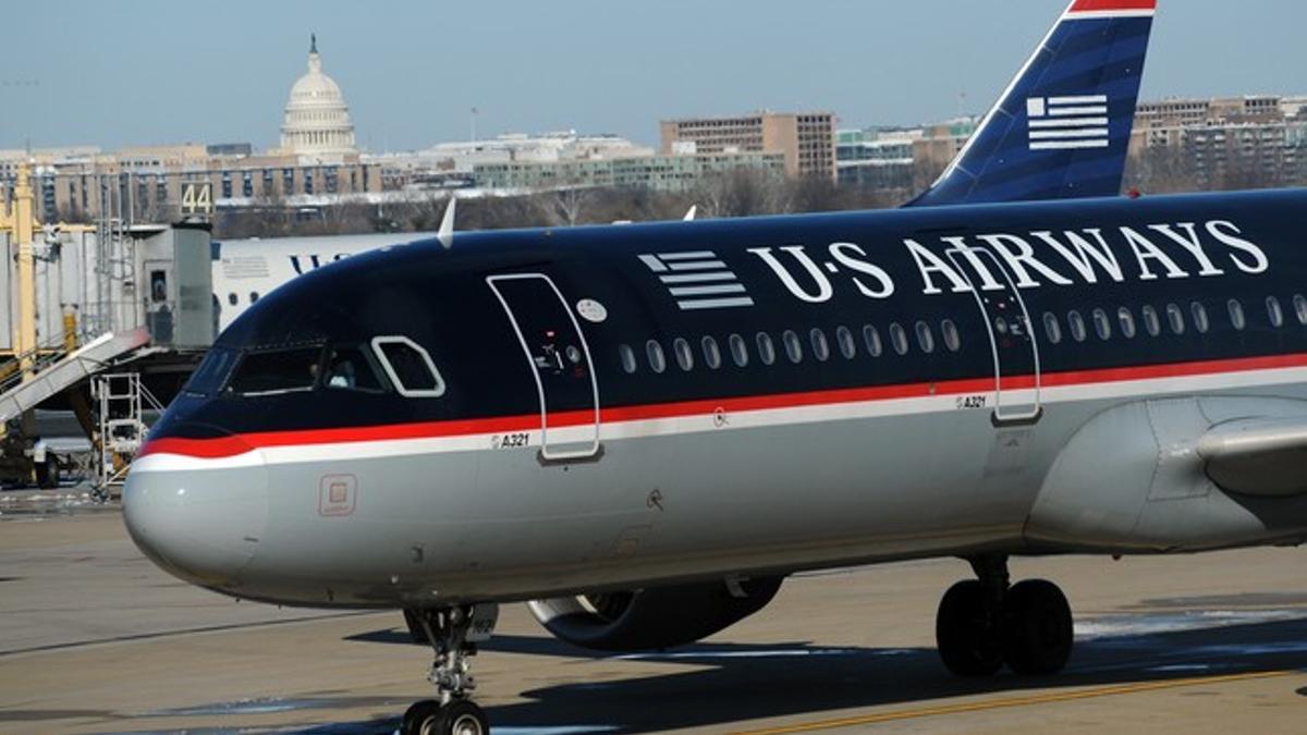 Un avión de la compañía US Airways, una de las primeras en anunciar la suspensión de sus vuelos a Tel-Aviv.