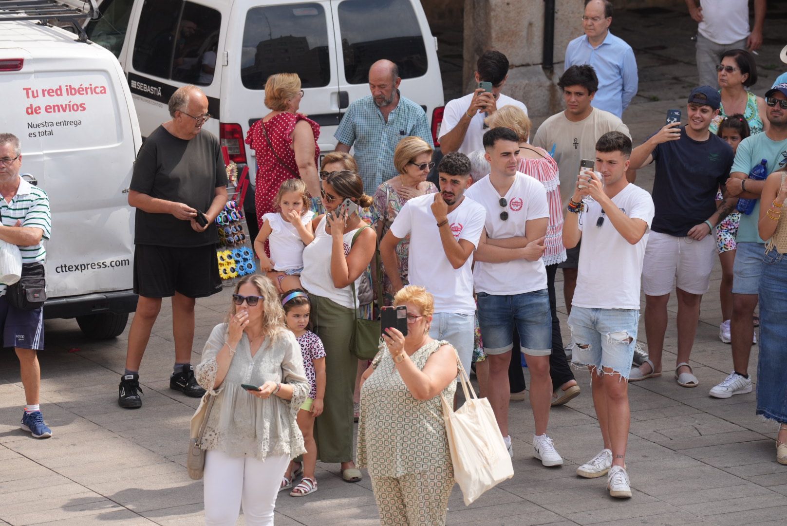 Vila-real inicia la mecha de de 10 días de fiesta con la Crida