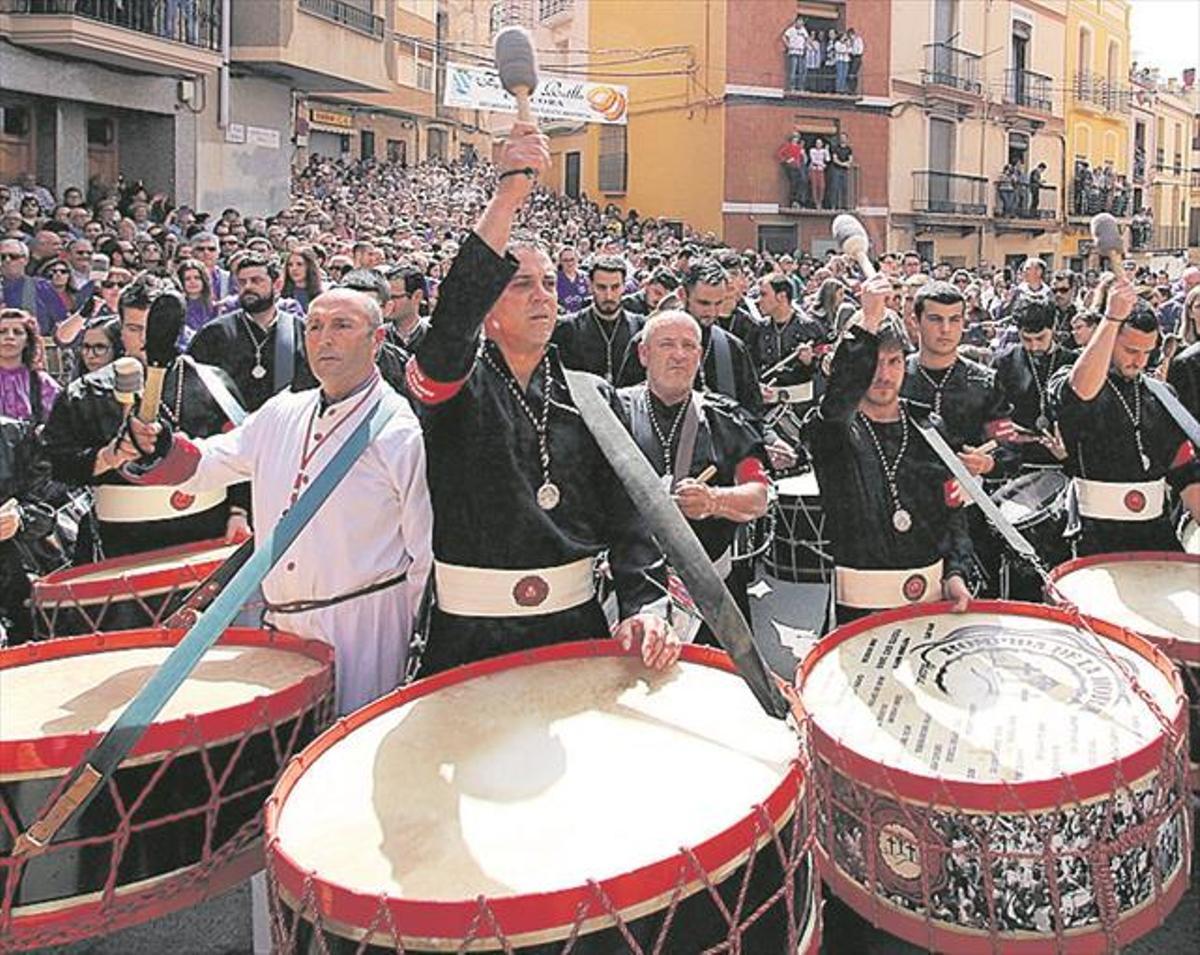 Más de 600 tambores y bombos sonarán en la Rompida especial