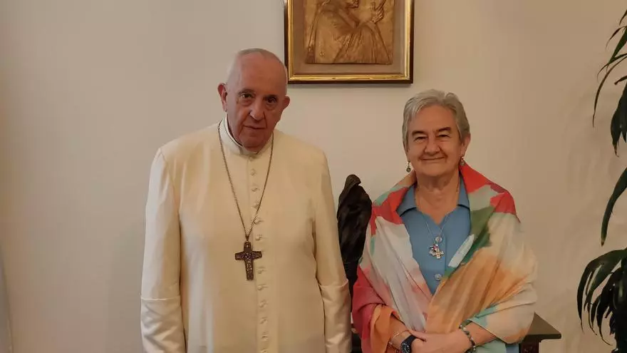La mano derecha del Papa Francisco en España, una jesuitina que le ayudó a reformar la Iglesia: "Era entrañable, siempre estaba de buen humor"