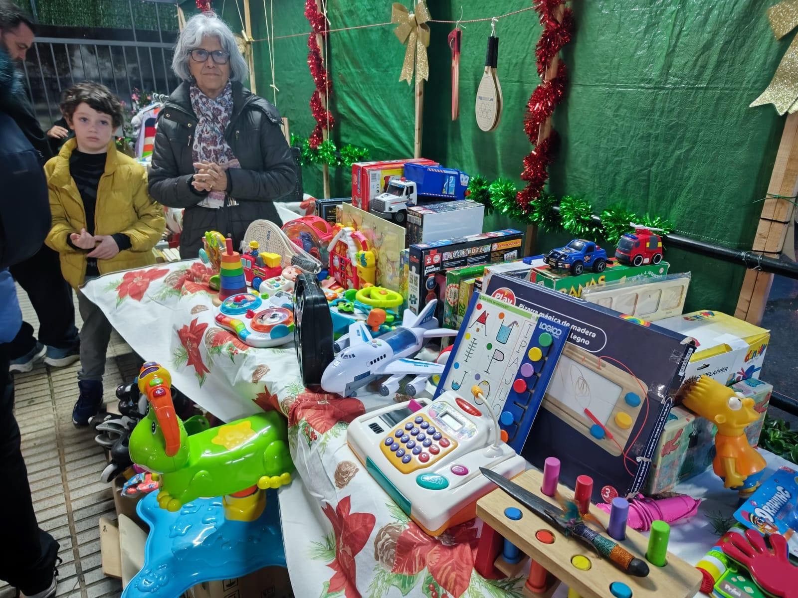 Música, talleres y un sinfín de productos: Raitana inaugura su mercadillo solidario
